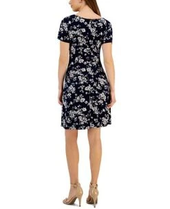 Alternative view of Connected Women's Printed Round-Neck Sheath Dress